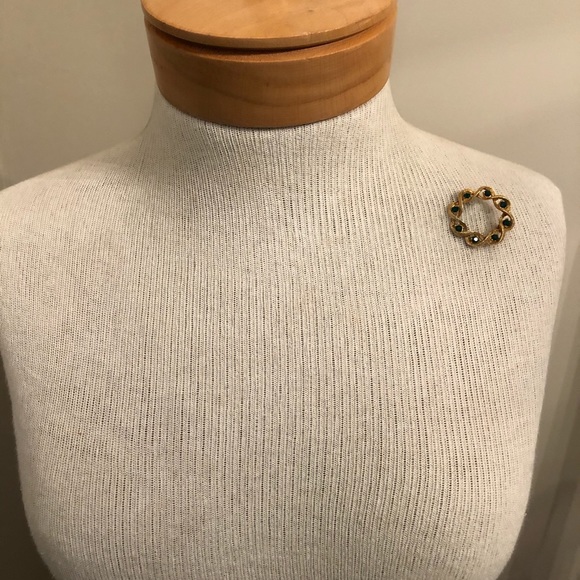 Vintage Round Circle Pin with Green Rhinestones - Picture 8 of 10